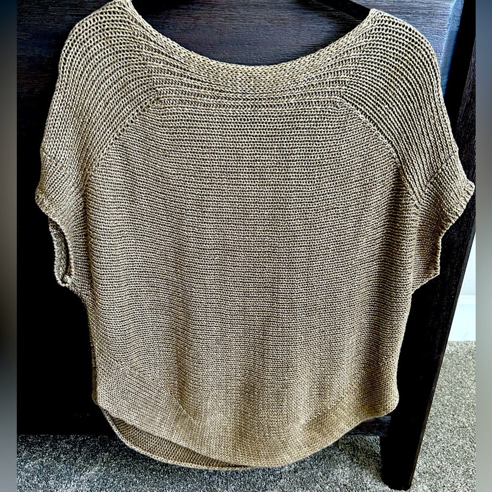 Vince top in a taupe brown.